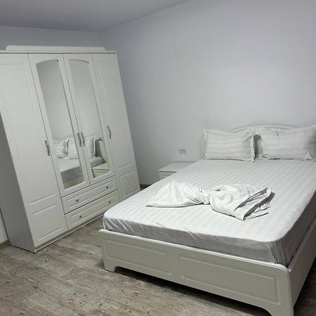 Apartament Laura Μανγκάλια Εξωτερικό φωτογραφία